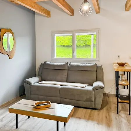 Maison Au Coeur De La Vallee Du Cantal - 2pers