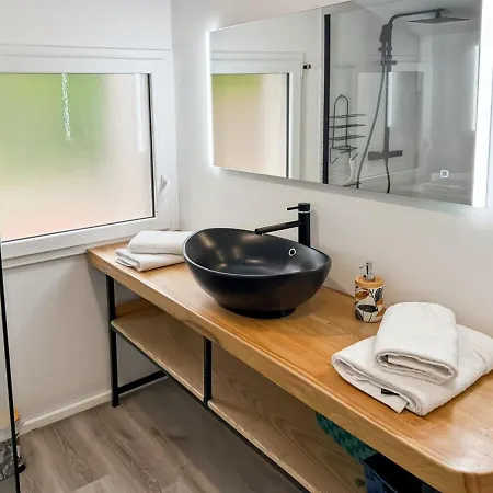 Dom wakacyjny Maison Au Coeur De La Vallee Du Cantal - 2pers Lascelle