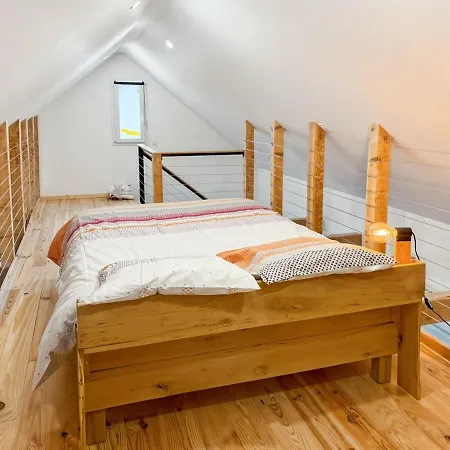 Maison Au Coeur De La Vallee Du Cantal - 2pers *