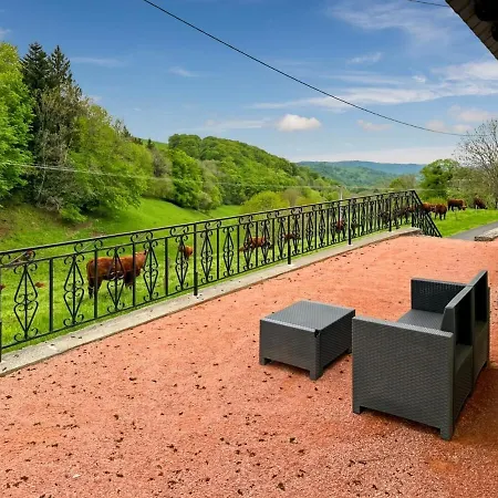 Maison Au Coeur De La Vallee Du Cantal - 2pers Holiday home Lascelle