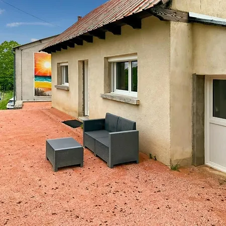 Maison Au Coeur De La Vallee Du Cantal - 2pers